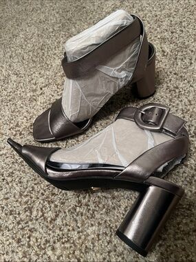 NEW Vionic Metallic Pewter Block Heel Sandals
